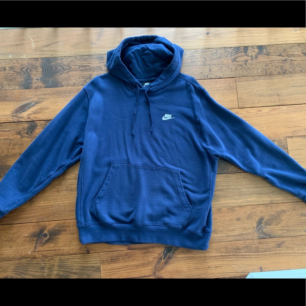 Large navy blue men’s Nike hoodie